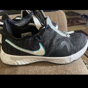 Nike PG4